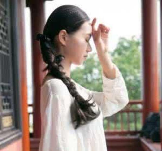 庆带女朋友见父母,老爸给10001的红包,两月后