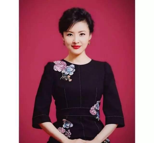 引领时尚的14位央视女主持人