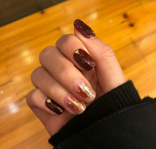 最适合2018新年的美甲造型,美到你一个都不想