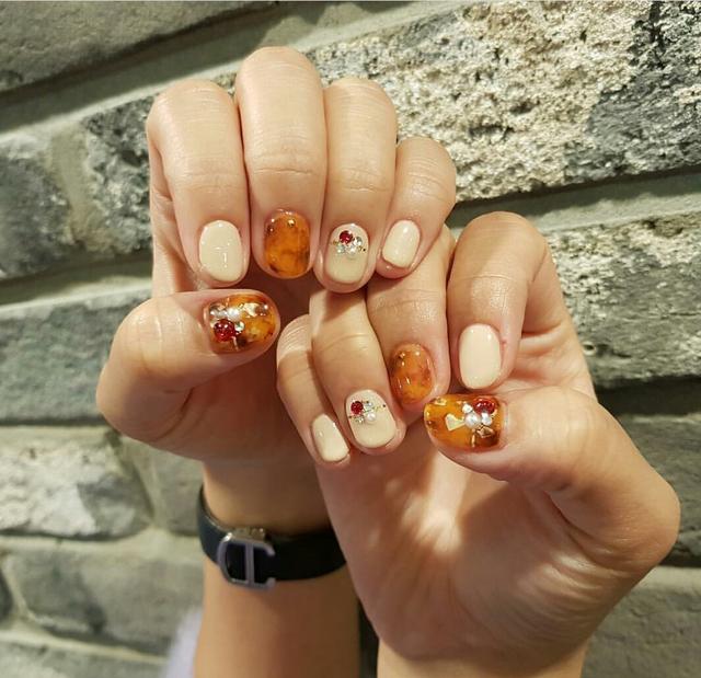 2018年最新秋冬季美甲款式参考,有没有你喜欢