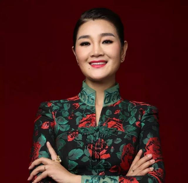 天下最美女中音降央卓玛,3天后厦门闽南大戏院