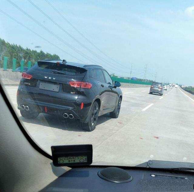 高速偶遇一辆3.0T魏派VV7S, 中国发动机巅峰