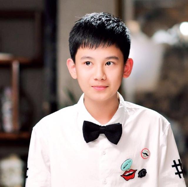 《小别离》中曾合作张子枫,新戏演刘烨儿子|张子枫|小别离|胡先煦