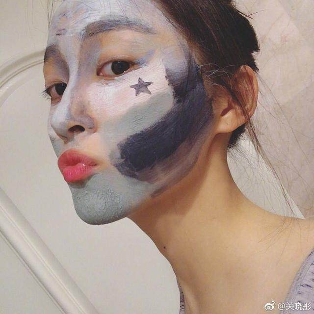 关晓彤晒个敷面膜照,引发不少争议