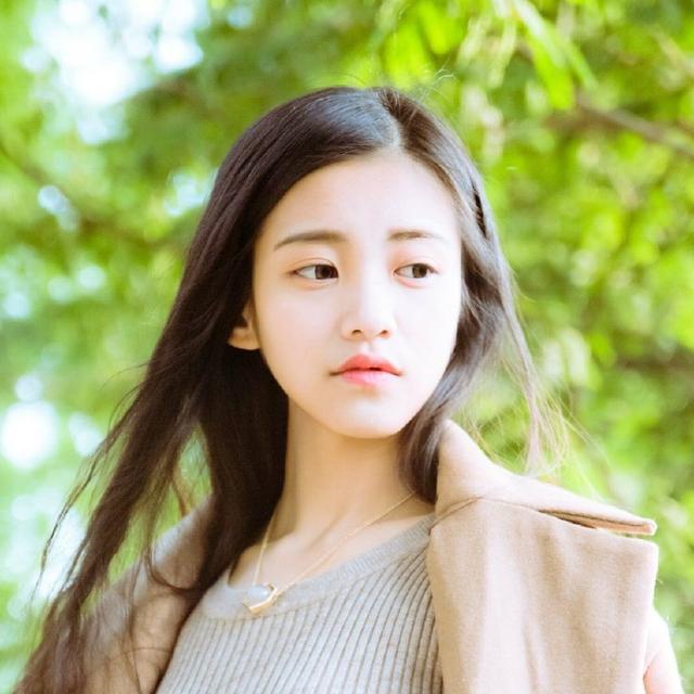 一旦爱上就容易上瘾的五大星座女,就连素颜也十分迷人!