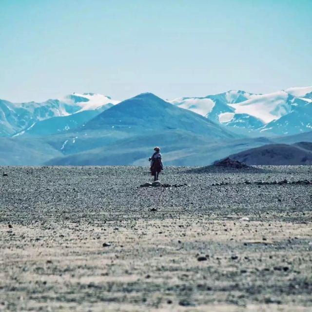 西藏人文纪录片《极地》 | 与神相亲的日日夜夜