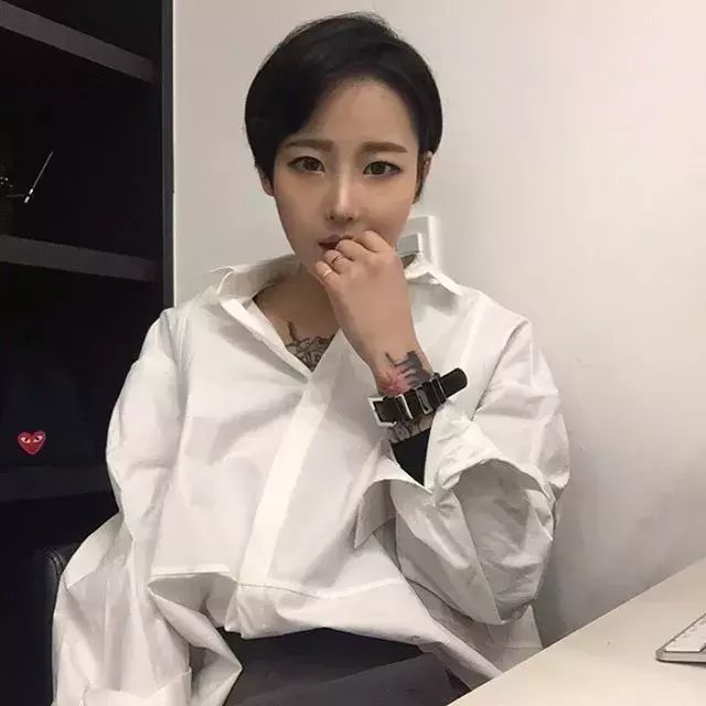 "小姐姐帅气短发"!