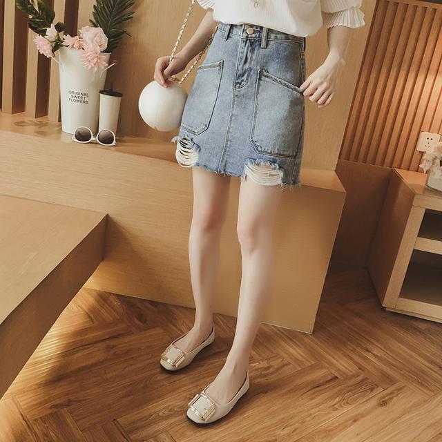 正是花样少年的20岁女生,尝试穿搭不同风格
