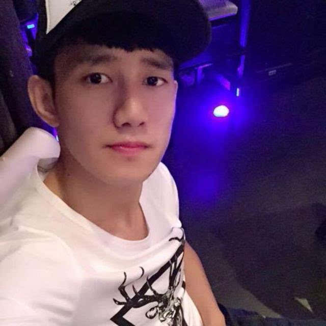 仙洋来YY表明立场,敬佩舞帝利哥和阿哲是好