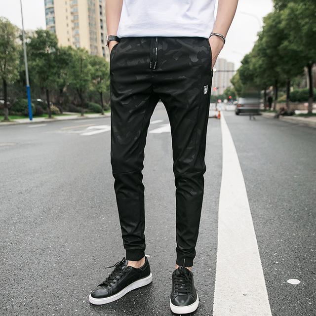 男人尽量别穿牛仔裤配夹克,学学下面这样穿,时