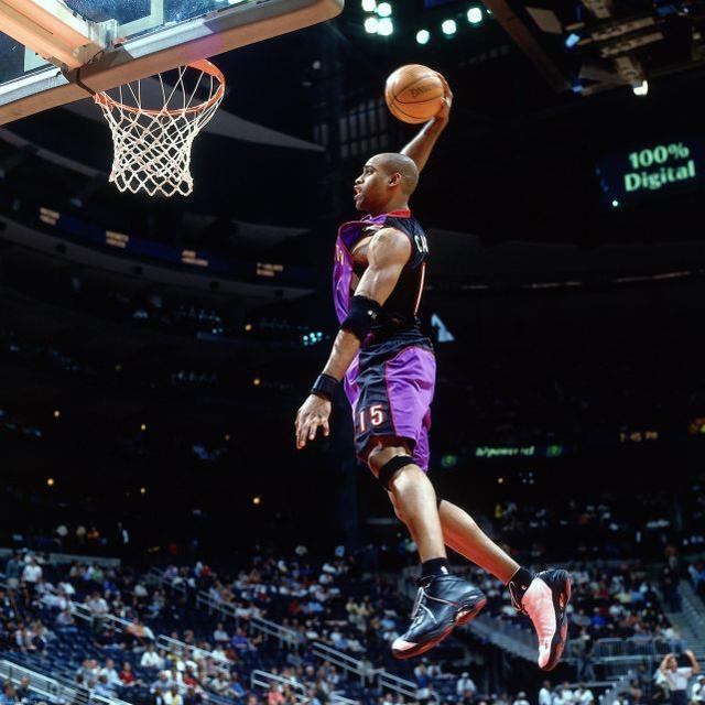 文斯.卡特目前现役年龄最大的球员,能进名人堂