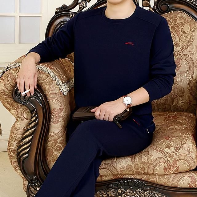 冬季运动穿什么好,让保暖运动装陪你过冬