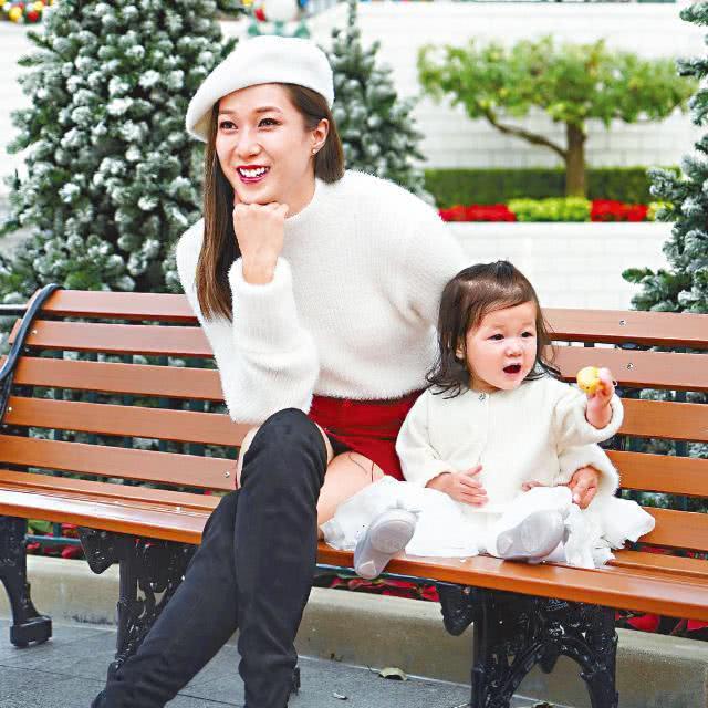 好彩妹钟嘉欣成功怀上二胎 好妈妈复出遥遥无