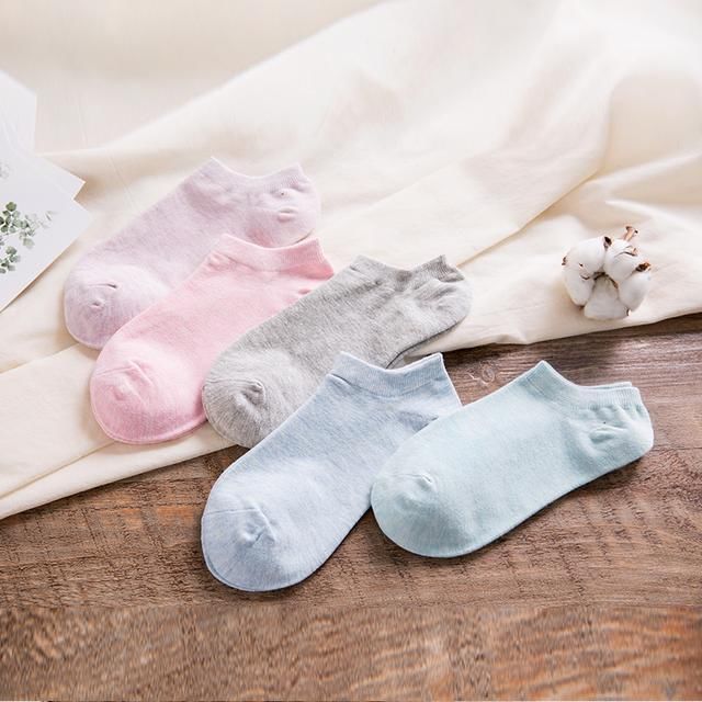 每天洗脚还很臭?洗脚时放点粉末