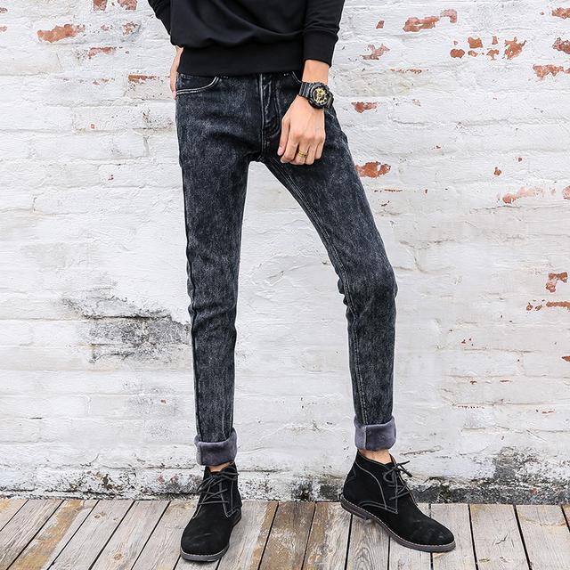 男人尽量别穿牛仔裤配夹克,学学香港潮男的穿