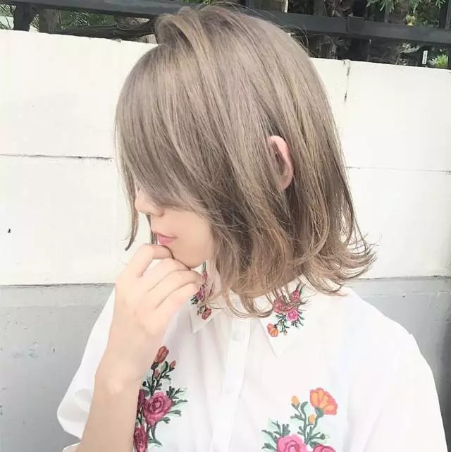 剪短发会上瘾2018流行的短发发型发色参考，想换发型的妹子看过来