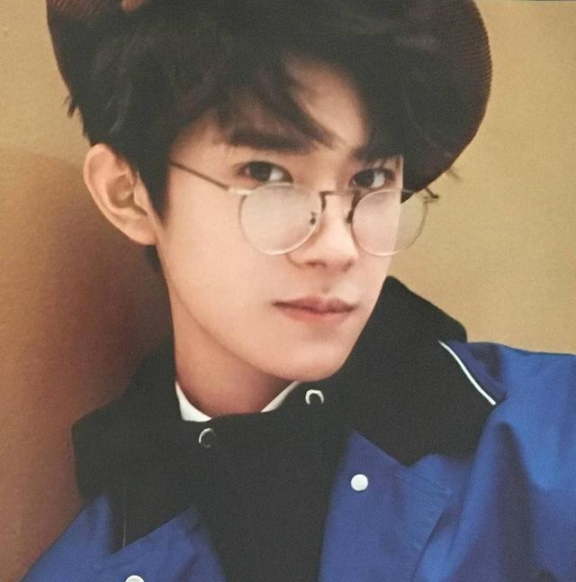 白敬亭当面告白粉丝却被嘲没智商?易烊千玺装高冷失败