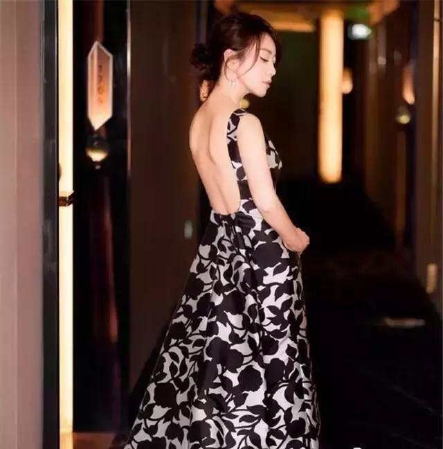 听说Y姓女星整容了，看今天的她如何惊艳路人