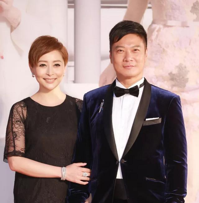 前女友生病钱嘉乐贴身照顾，婚姻差点走向终点幸得老婆善解人意