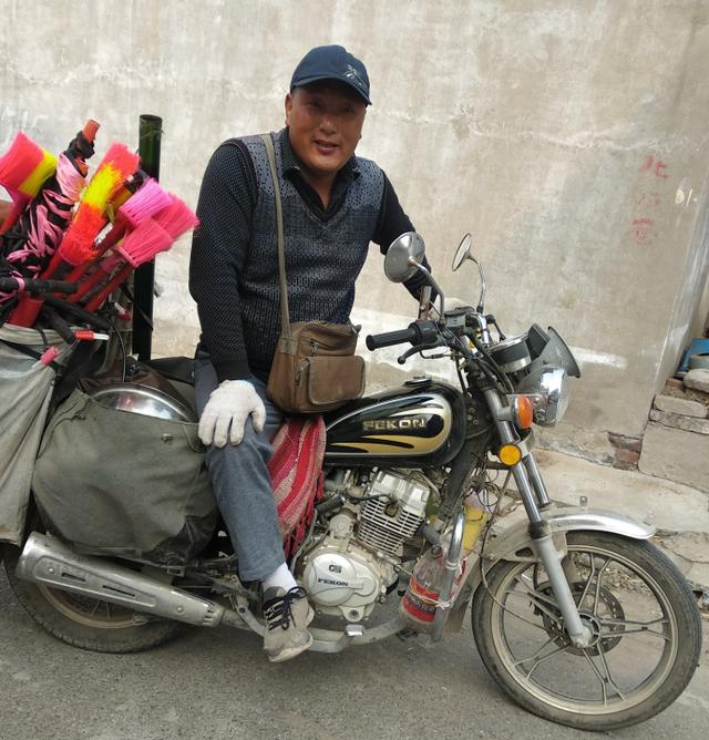 农村大叔一辆摩托就能做的小本生意,年收入也能上万