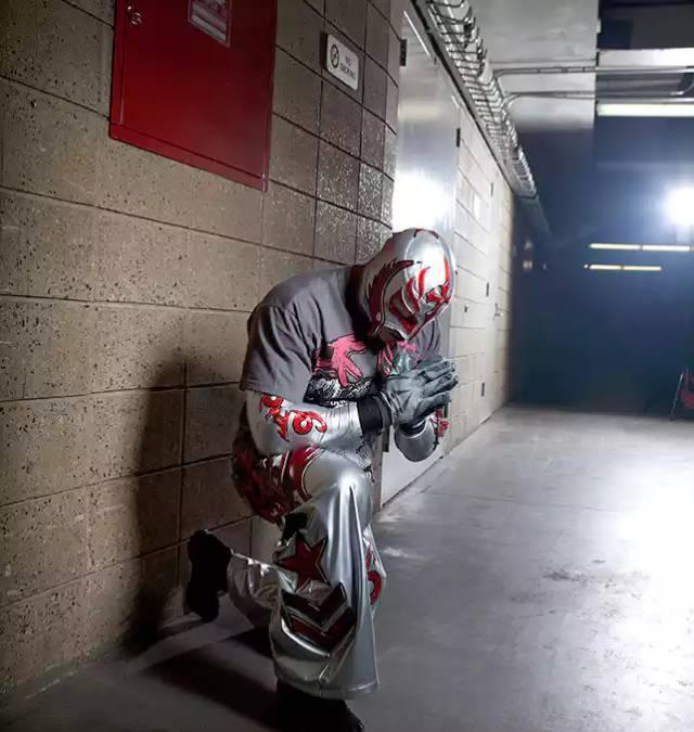 1米68,曾擂台中打死人,他是WWE最伟大的选