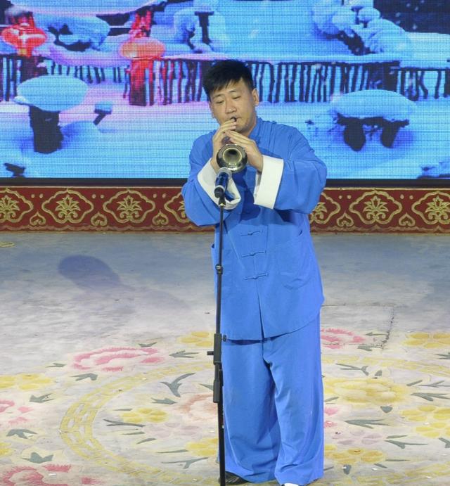 赵本山的第58号弟子宋冠澎是一个很有天赋的二人转演员,他的表演,有