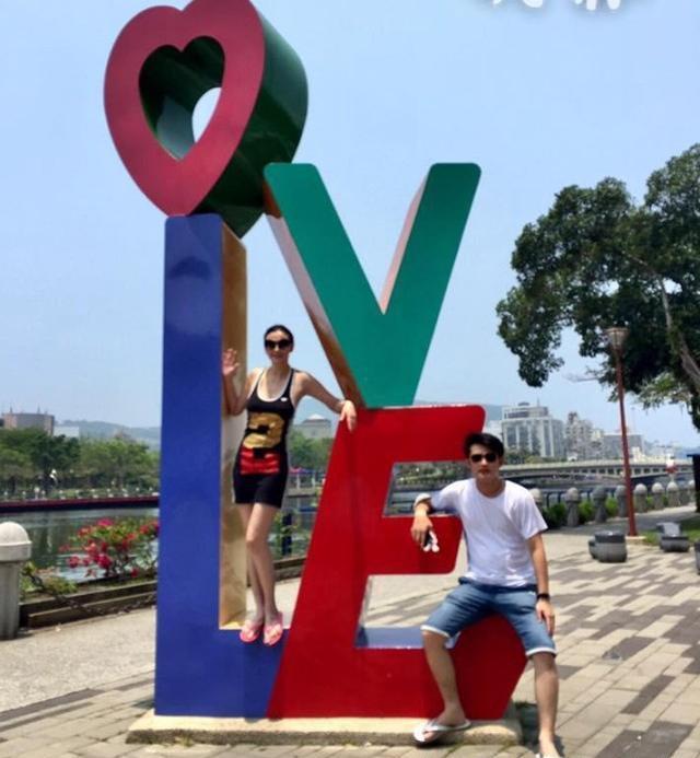 曾是宇宙最可爱美少女,现40岁与25岁男友热恋