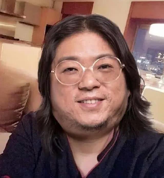 说到自拍,怎么能不提我们的高晓松老师?