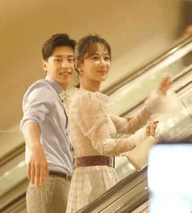 杨紫与邓伦共同参加新电视剧发布会, 杨紫这一