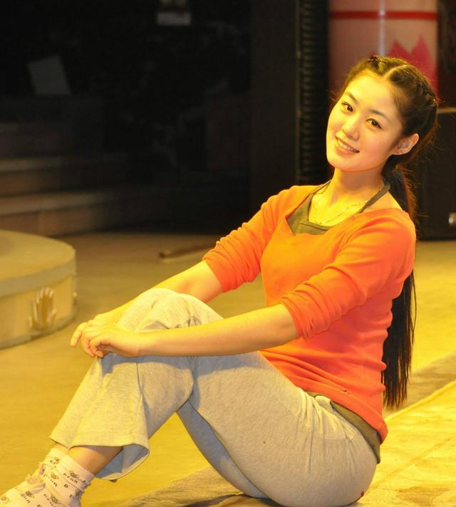 赵本山最美的三个女徒弟 关婷娜的身材果然最有料