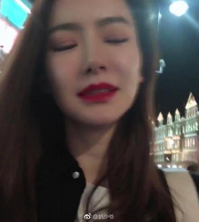 戚薇整容再次失败, 五官大变样, 网友跪求呐喊: 别再整了认不出了