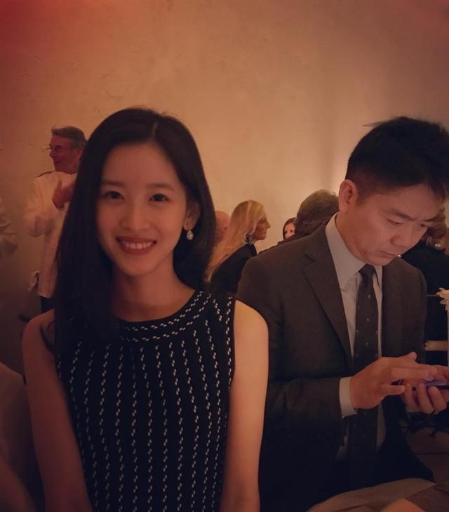 又双叒上热搜了!奶茶妹妹买通稿的速度杨幂都