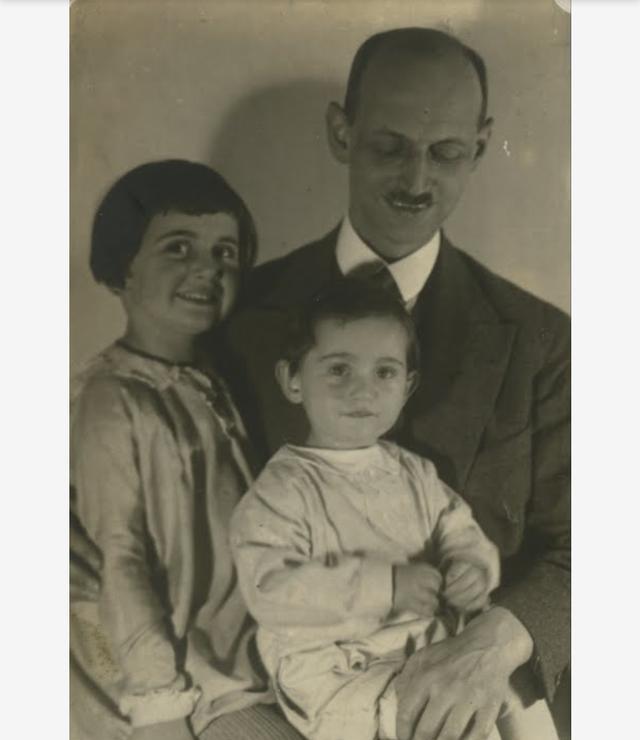 《安妮日记》的作者安妮·弗兰克的故事