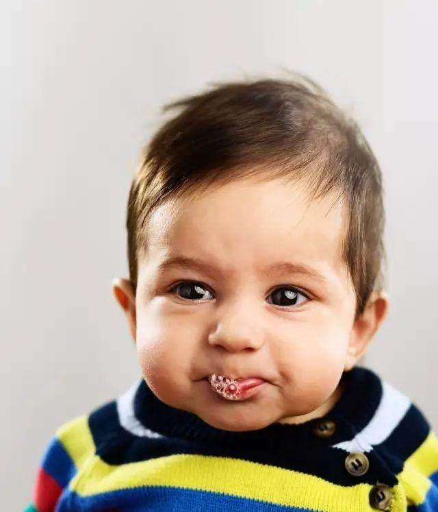 宝宝口水多怎么办?做好这4点很重要,很多宝妈