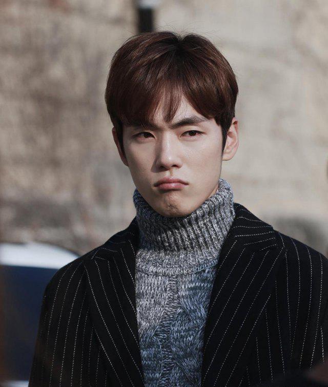 6位已经当兵入伍的小鲜肉男演员,大家不用度过