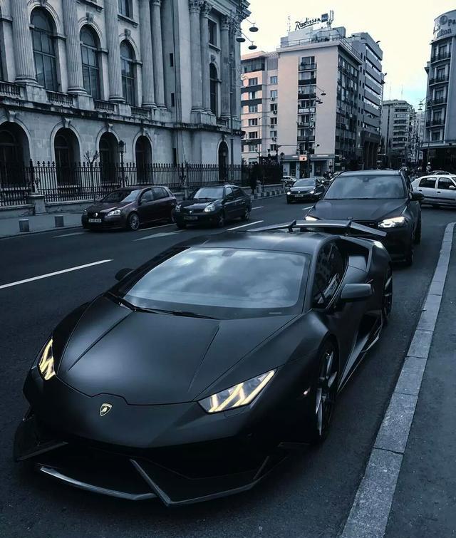 400多万兰博基尼改装成地狱猛兽,这回头瞬间俘获丈母娘的心