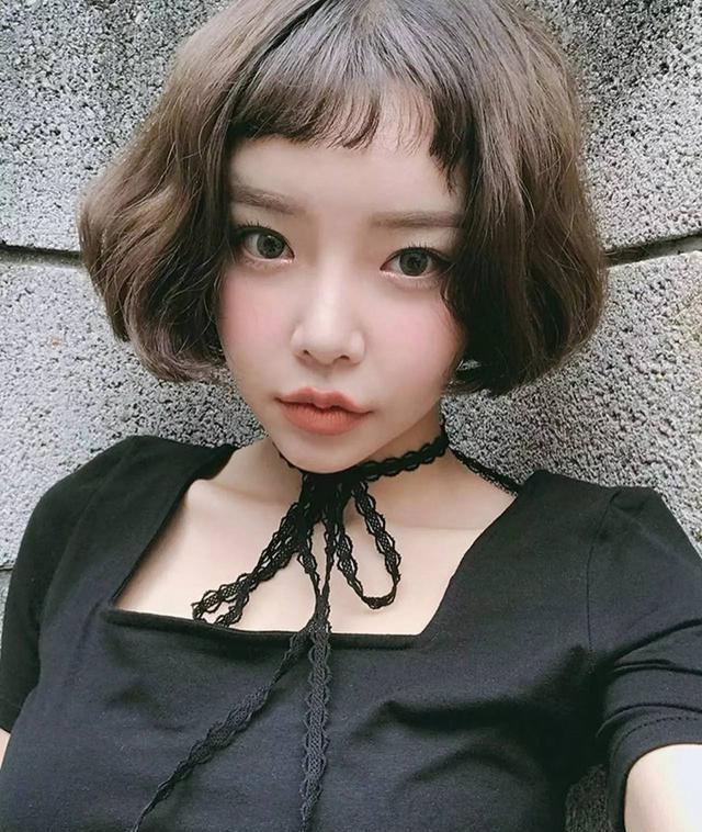 00后看过来 二次元刘海短发造型,让你美丽又有气质!