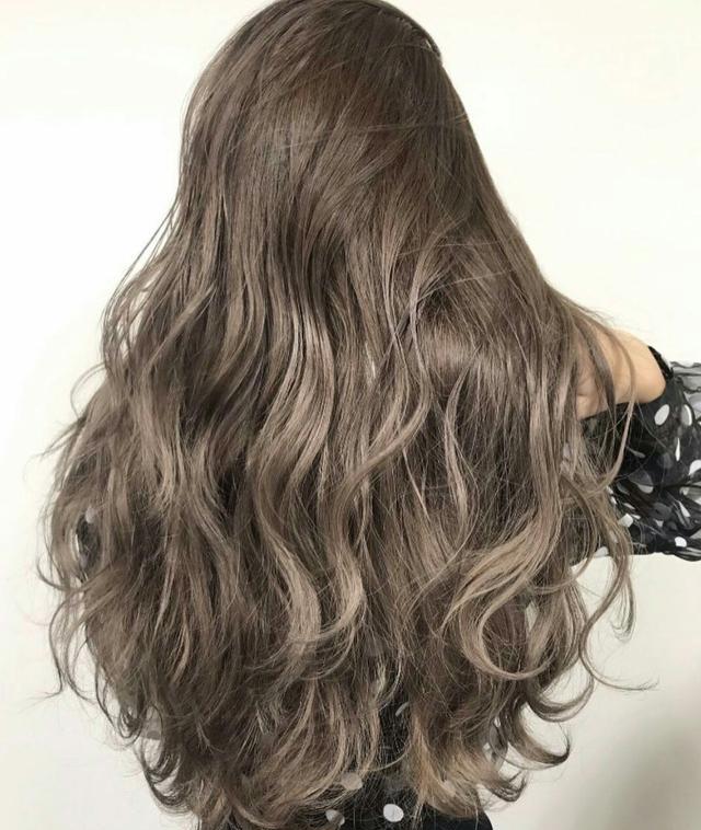 发型|难染还难驾驭的女神系发色真的好好看!弄成长更