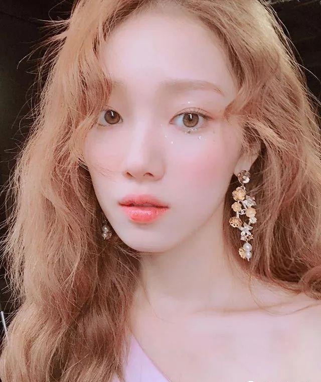 跟着染不会错!大师KM公开 2018年流行发色!