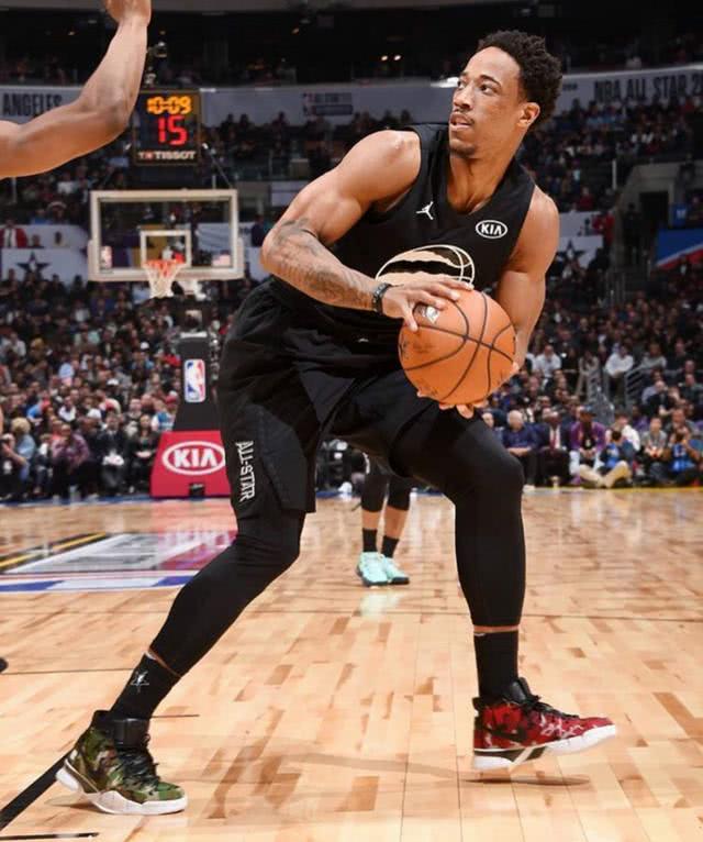 NBA全明星赛上的篮球明星们,都穿了哪双球鞋