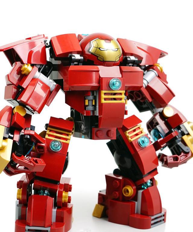 难道这是真的，乐高出了UCS级别的反浩克装甲76105