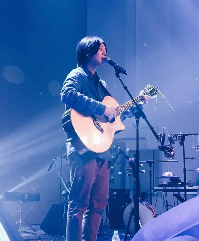 又一首火遍网络的民谣,歌里唱的是武汉姑娘!