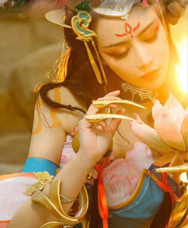 王者荣耀:比海报美10倍的杨玉环COS