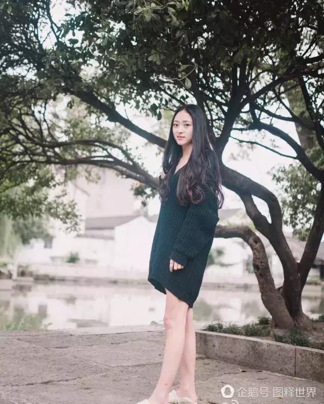 杭州96年地铁女神,长得像赵丽颖!还是单身~