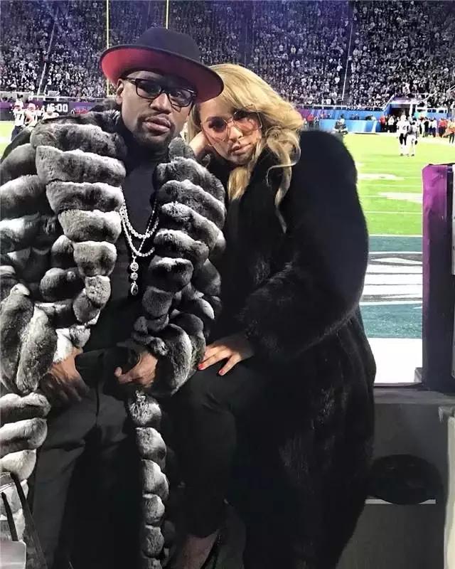 梅威瑟高调炫富,晒10万美元老鼠皮大衣遭骂:嘴