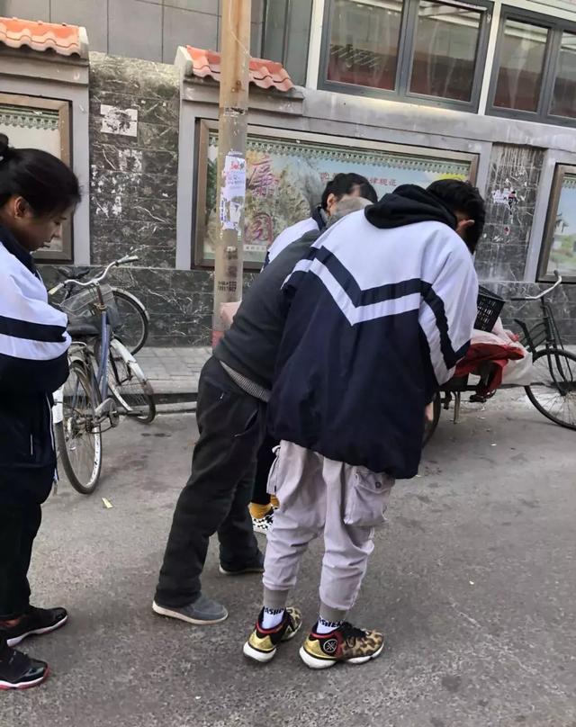 「直通校园」太原市第二十九中学生以实际行动诠释时代新人