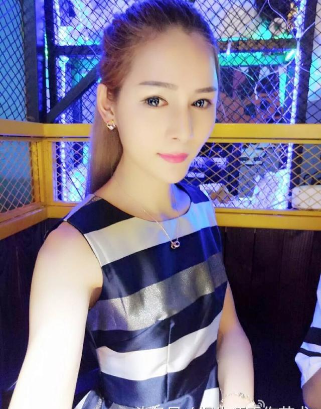 自称男版“杨幂”，喊关晓彤妹妹 和关少曾一家有什么亲密关系