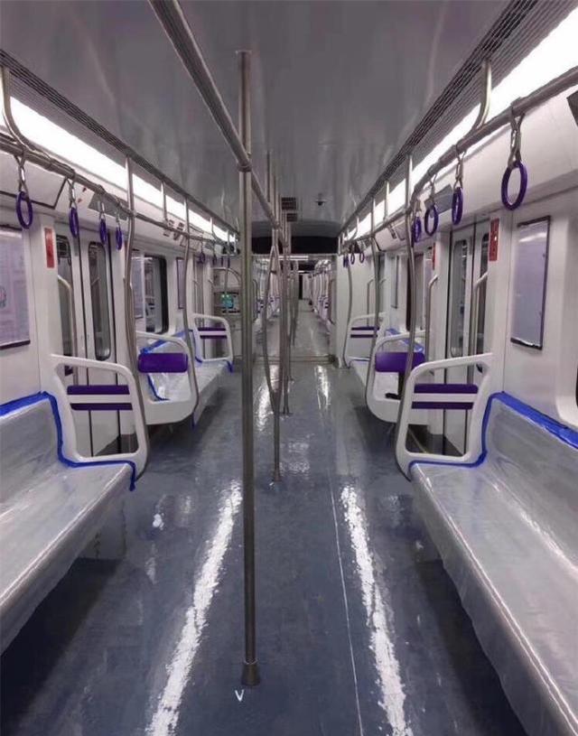 重庆轨道交通10号线来了,紫紫的你爱吗?