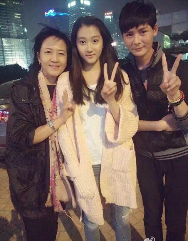 自称男版"杨幂",喊关晓彤mm 和关少曾一家有甚么密切干系