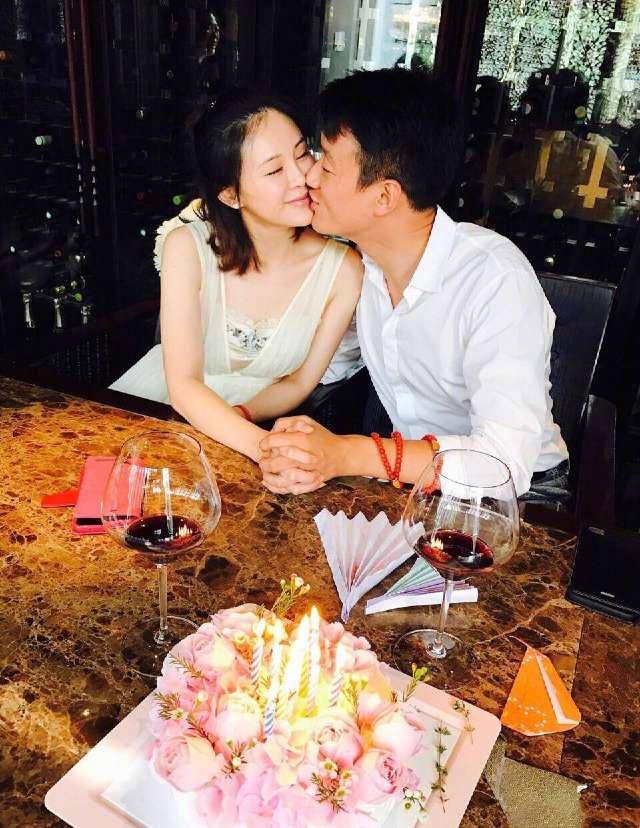 佟大为全家近照, 二女儿长相尴尬, 儿子是翻版佟大为